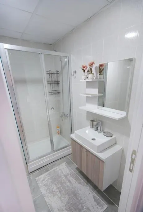 Two Bedroom King Deluxe Suite Is9 Istanbul Apartment